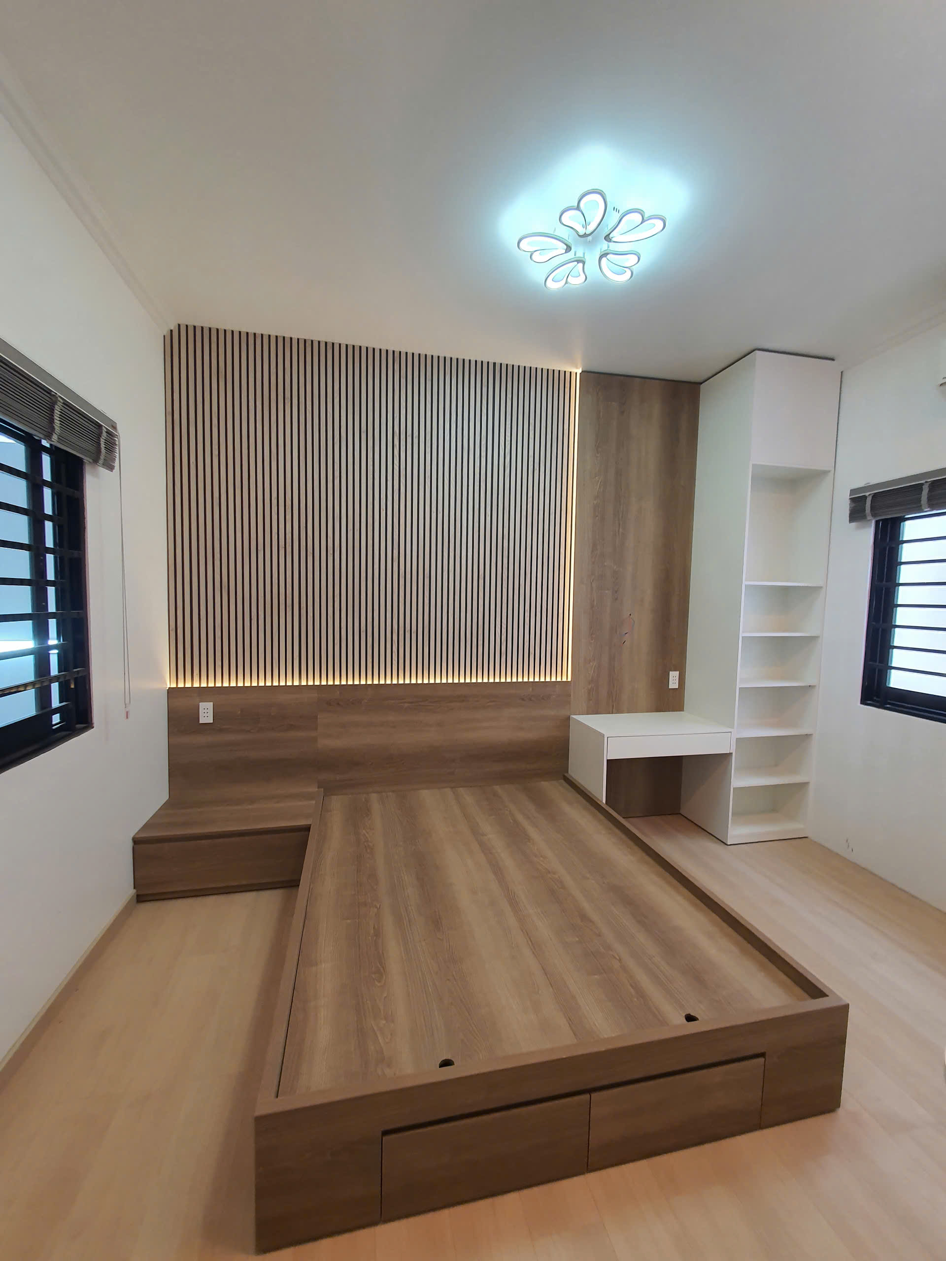 SẢN XUẤT PHÒNG NGỦ NHÀ A. HIẾU CẦU NGANG TRÀ VINH